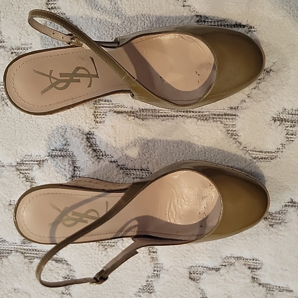 YSL Patent Leather closed toe wedges Size 35 army green.